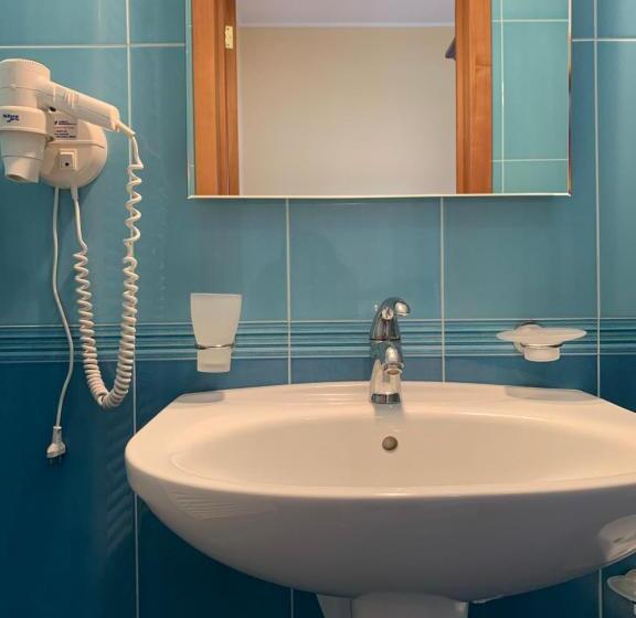 مبيت وإفطار Costa Blu