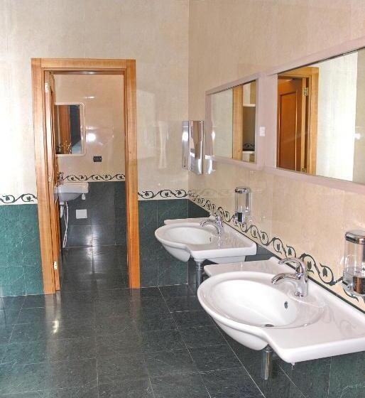 مبيت وإفطار Costa Blu