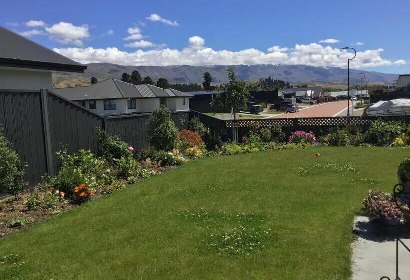 Bed and Breakfast Sabai Sabai 27