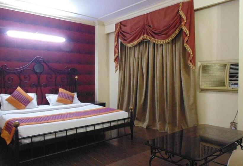 تختخواب و صبحانه Sehrawat Inn