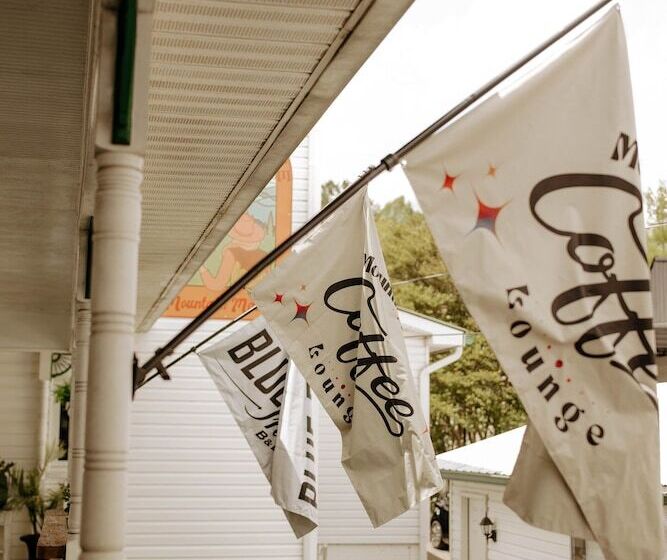 Blue Ridge Inn Bed & Breakfast