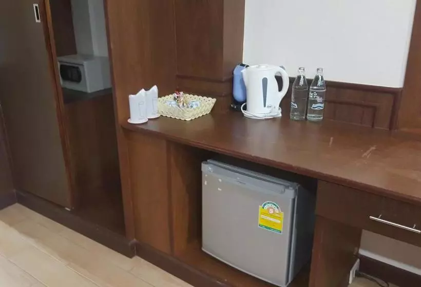 ホテル Chaiyaphum Park