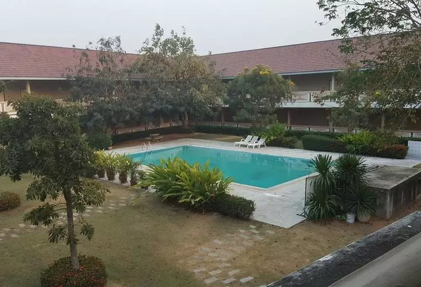 ホテル Chaiyaphum Park