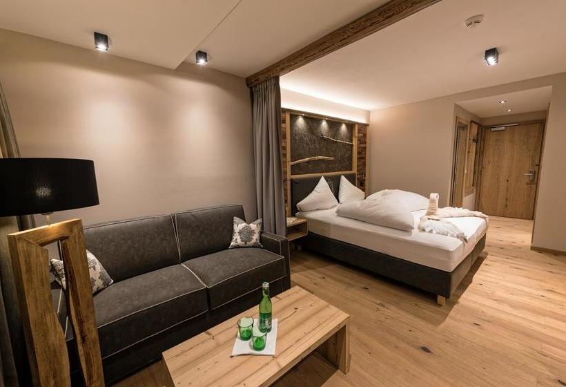 هتل Das Naturjuwel