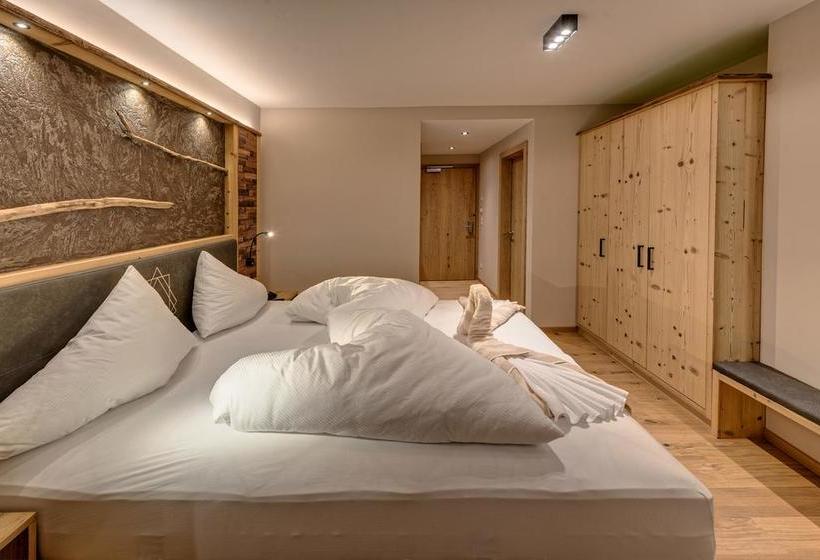 هتل Das Naturjuwel