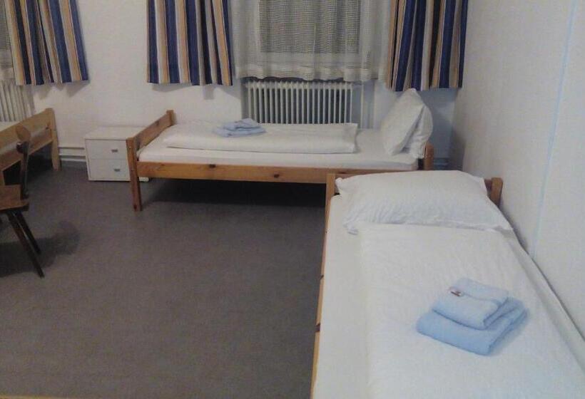 فندق Gasthof Zum Nibelungenbauer