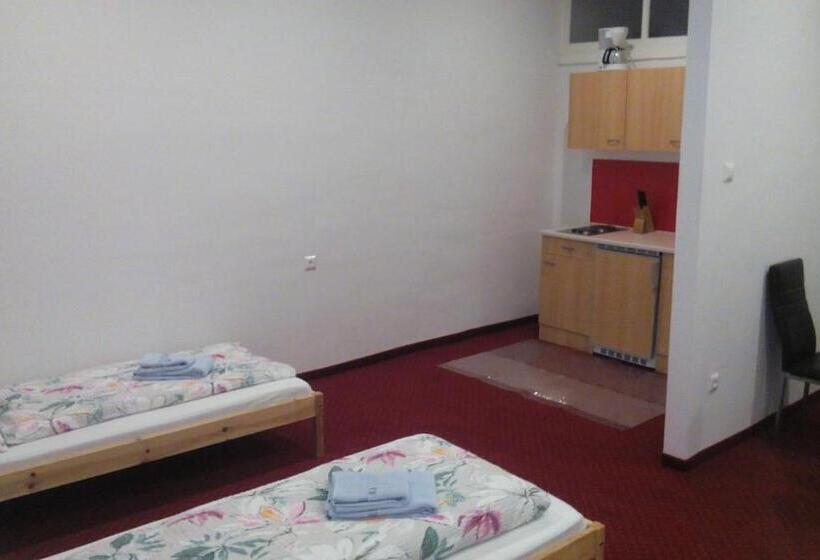 فندق Gasthof Zum Nibelungenbauer