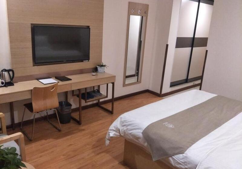 בית מלון כפרי Greentree Inn Henan Shangqiu Liangyuan District Railway Station Express