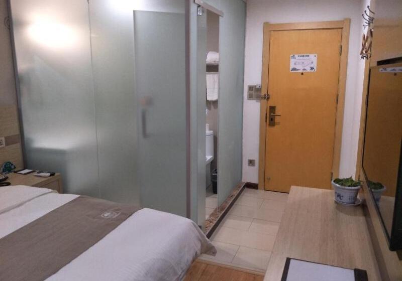 בית מלון כפרי Greentree Inn Henan Shangqiu Liangyuan District Railway Station Express