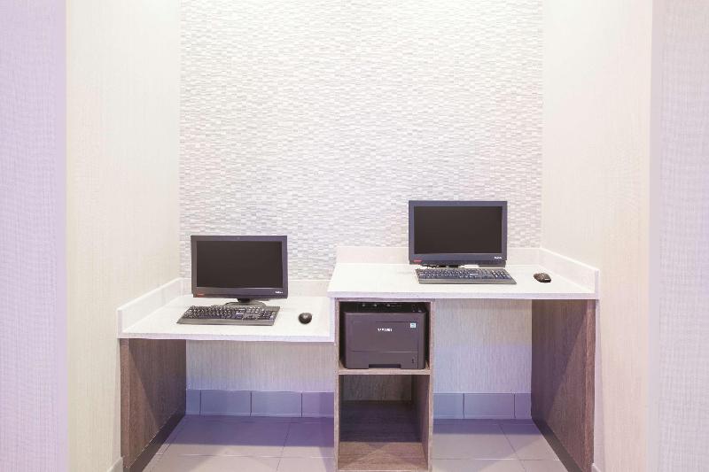 فندق La Quinta By Wyndham San Marcos Outlet Mall