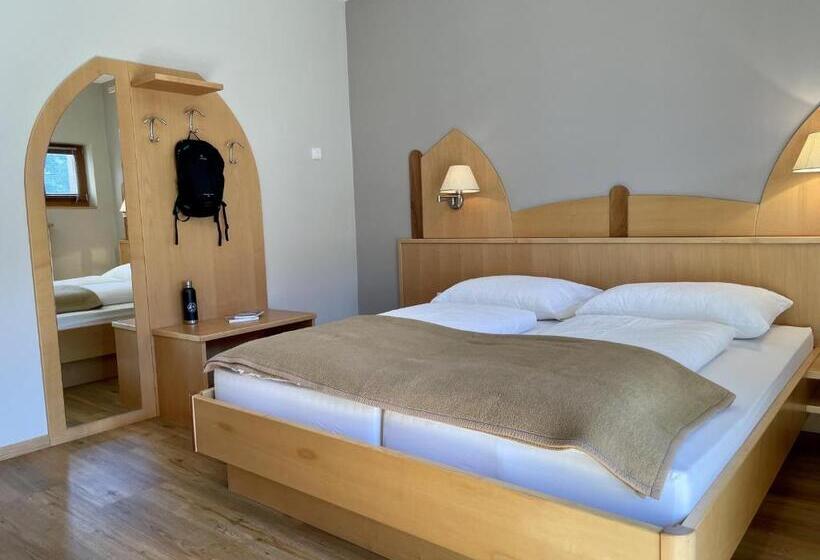 ホテル Residence Fallrohrhof