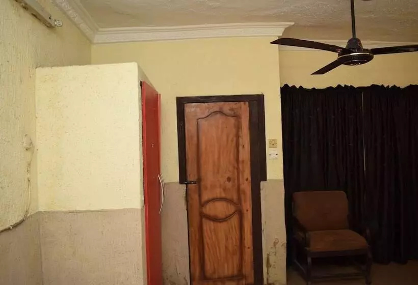 هتل Wazobia Plaza
