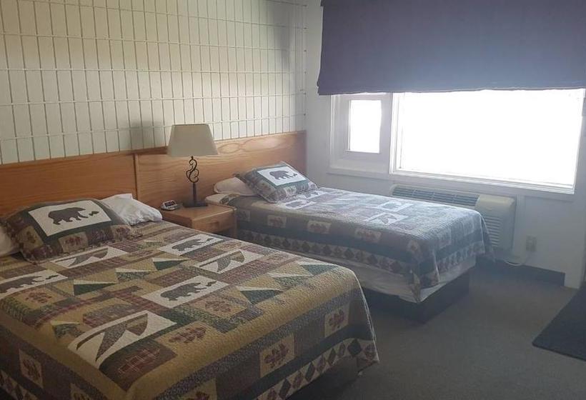 Pinawa Motel