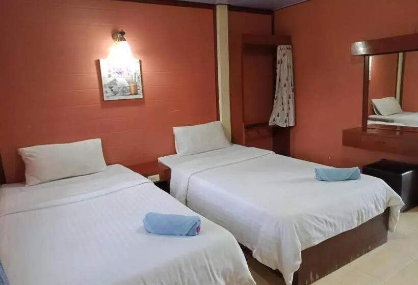 Lomakeskus Haad Somboon House