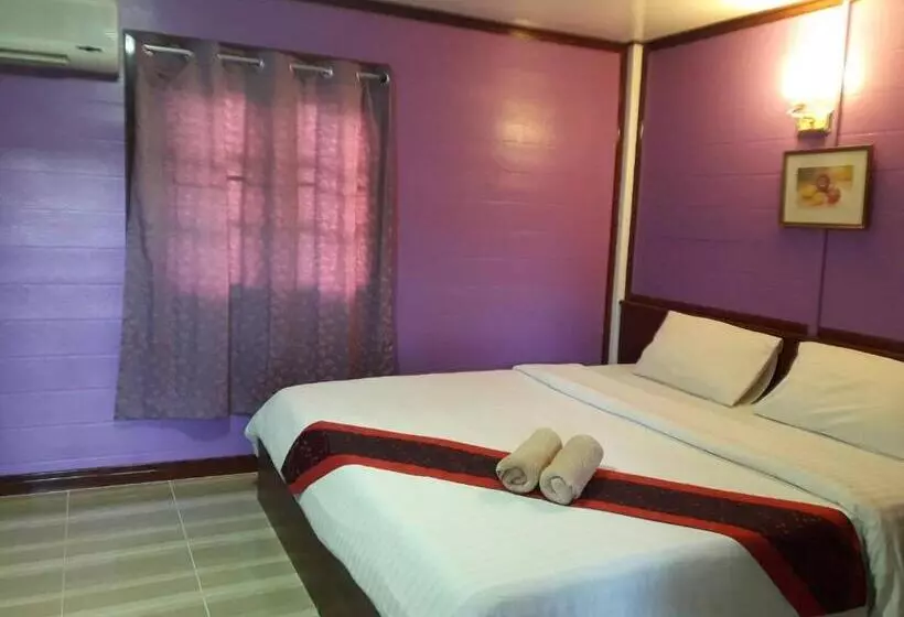 Lomakeskus Haad Somboon House