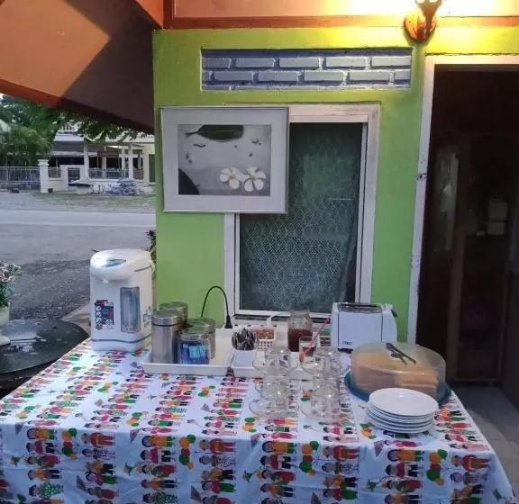 Lomakeskus Haad Somboon House