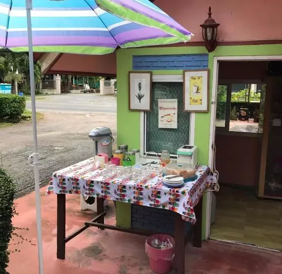 Lomakeskus Haad Somboon House