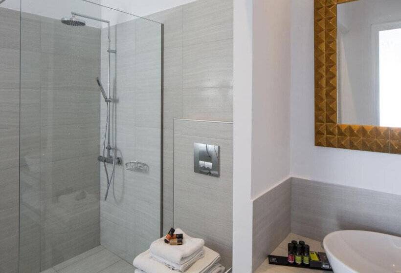 Hotel La Maltese Caldera Concept