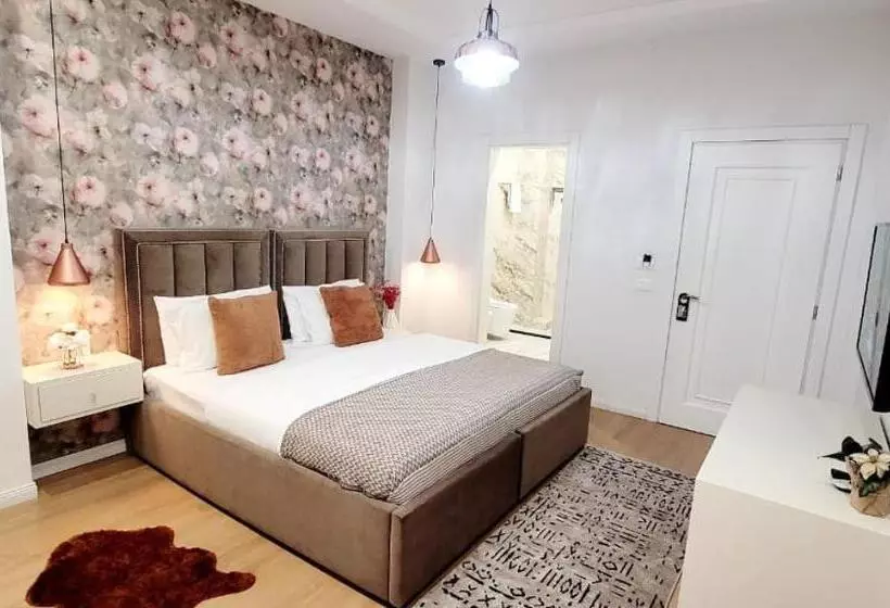 هتل Capital Inn Tirana