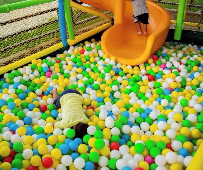 هتل Maricel Astara Resort