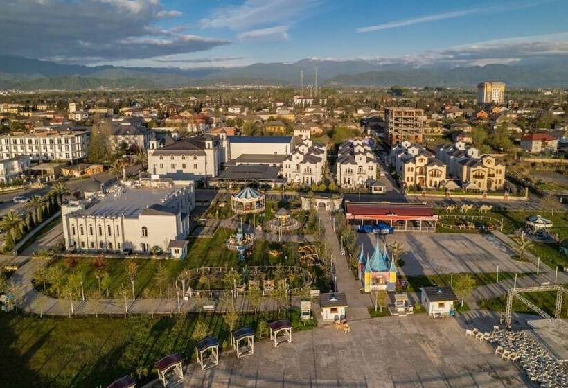 هتل Maricel Astara Resort