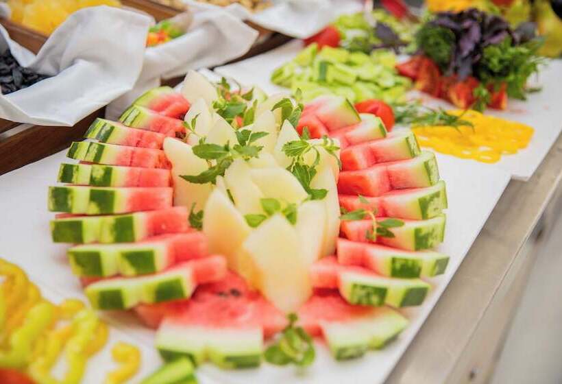 هتل Maricel Astara Resort