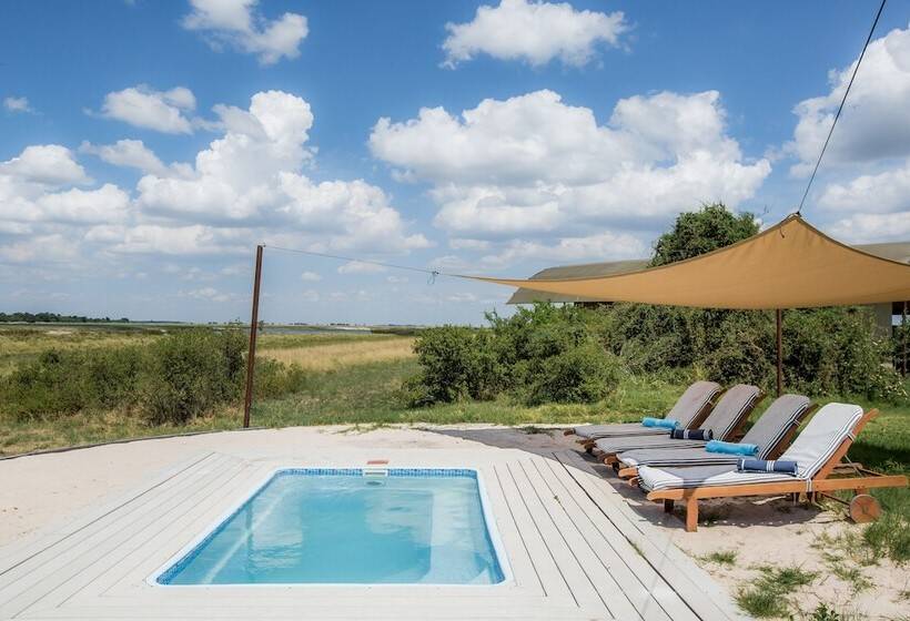 هتل Serondela Lodge