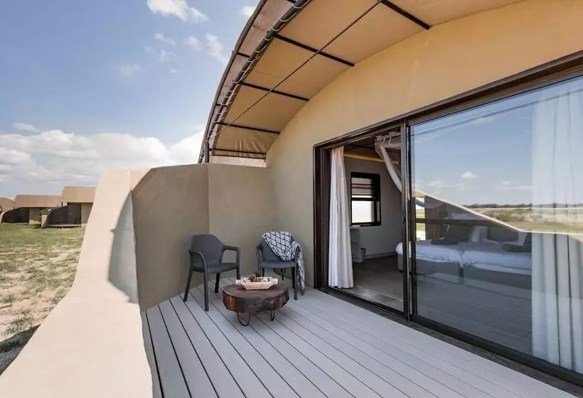 هتل Serondela Lodge