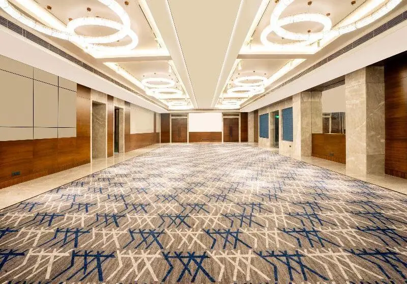 ホテル Radisson