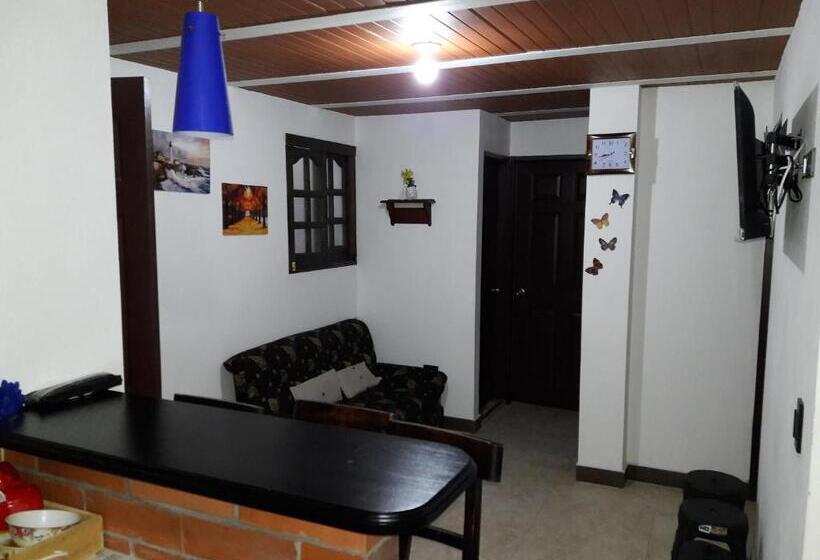 هاستل Hostal Balcones De La Piedra