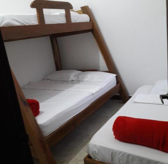 هاستل Hostal Balcones De La Piedra