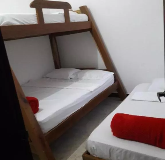 ユースホステル Hostal Balcones De La Piedra