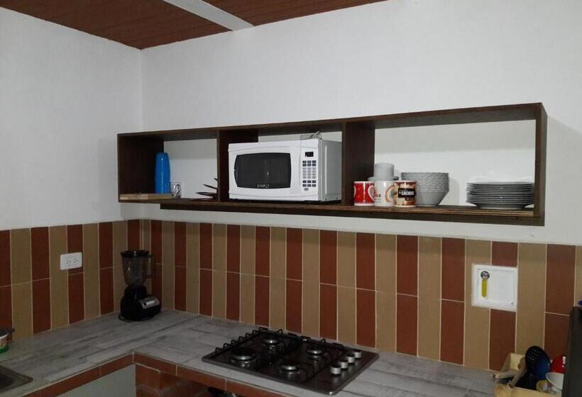 هاستل Hostal Balcones De La Piedra