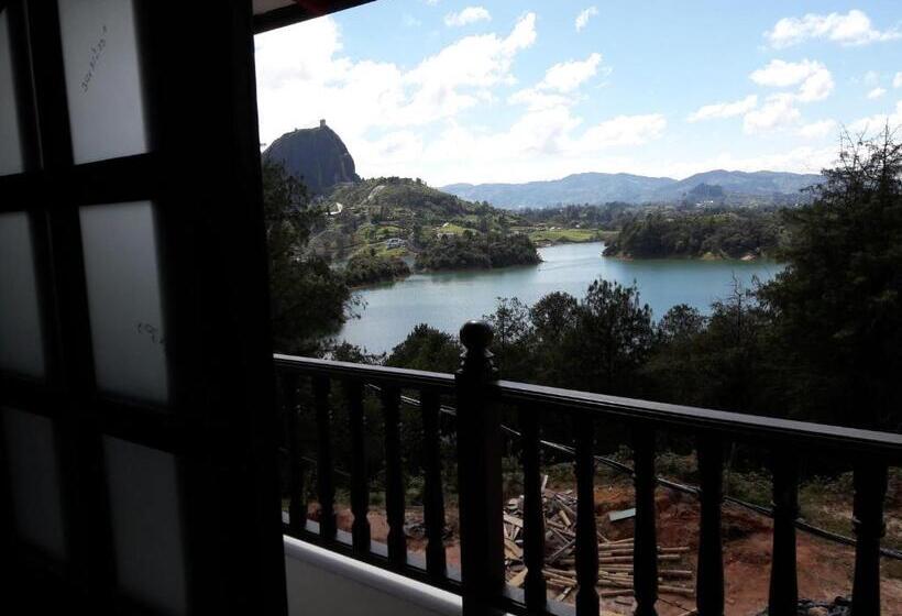 هاستل Hostal Balcones De La Piedra