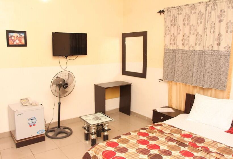 Hotel Ms Marriott Apartments