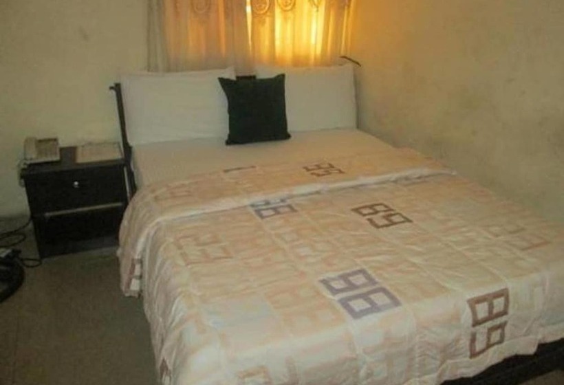 Hotel Ms Marriott Apartments