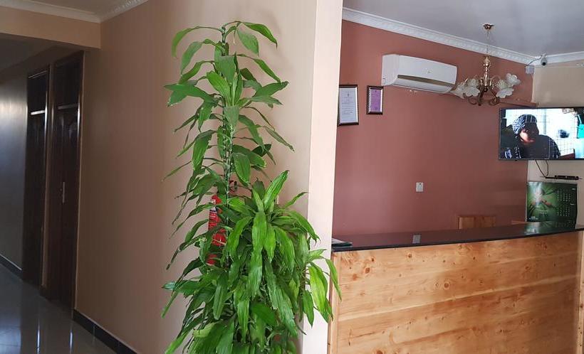 هتل B10 Airport Lodge