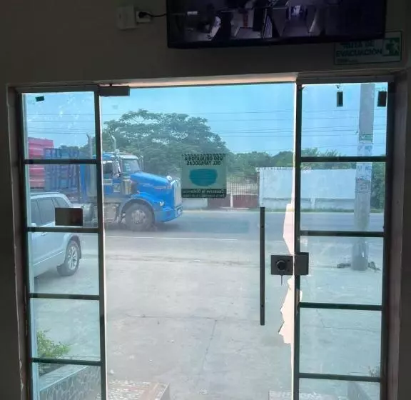 Hotelli Troncal Del Caribe