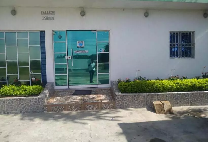 Hotelli Troncal Del Caribe