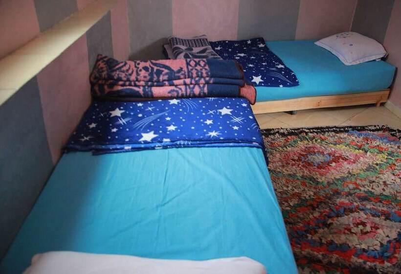 Medina Guesthouse   Hostel