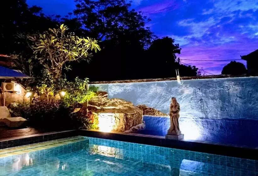 استراحتگاه Radiance Sunset Villas Lembongan