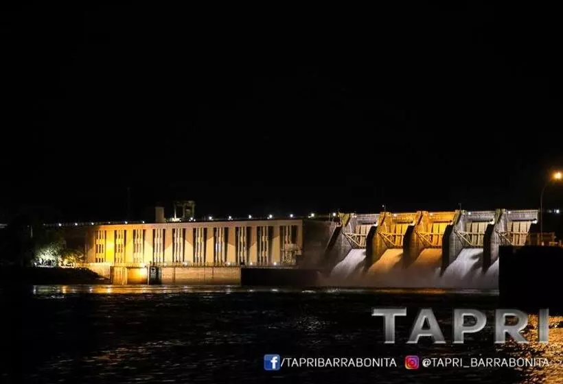 Tapri   Hotel Flutuante