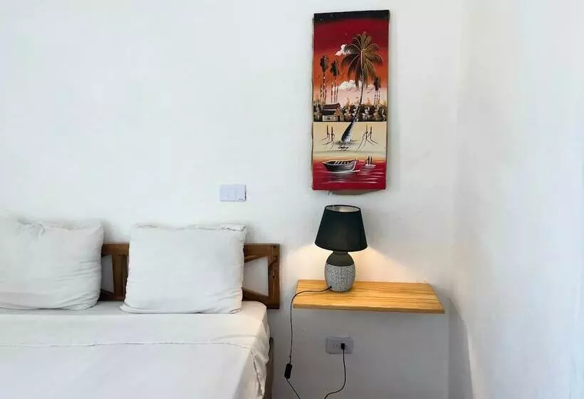 هتل Altea Tropical Inn