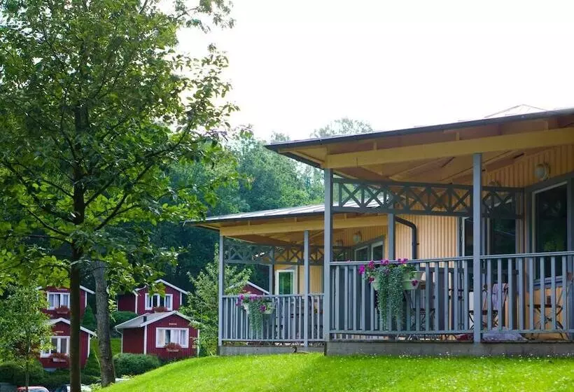 هتل Lisebergsbyns Stugor