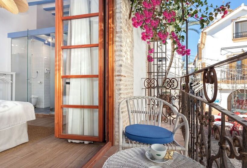 Pansiyon The Old House Marbella