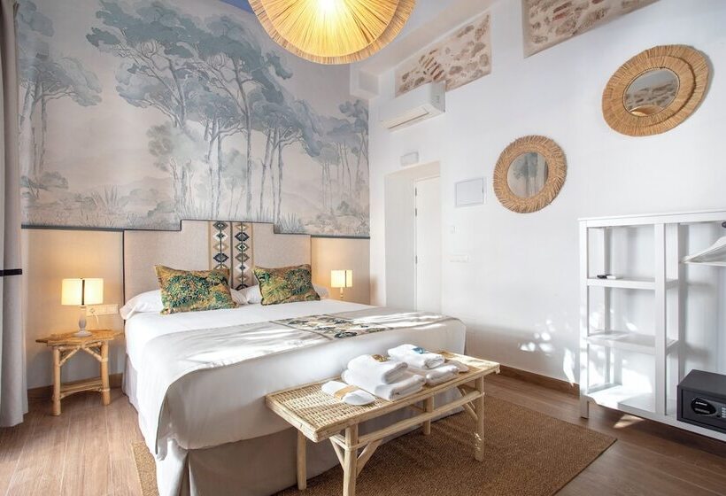 Pansiyon The Old House Marbella