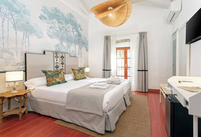 Pansiyon The Old House Marbella