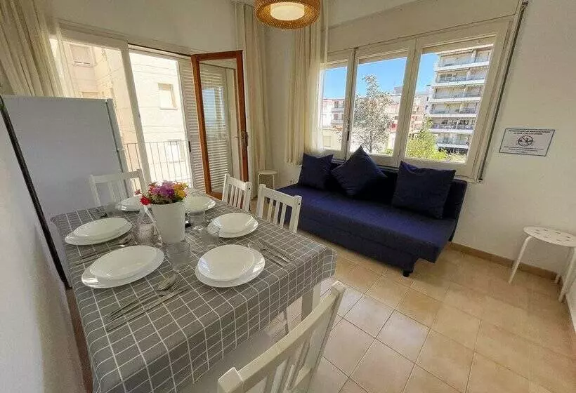 Apartamentos Primera Linea Segur 3000