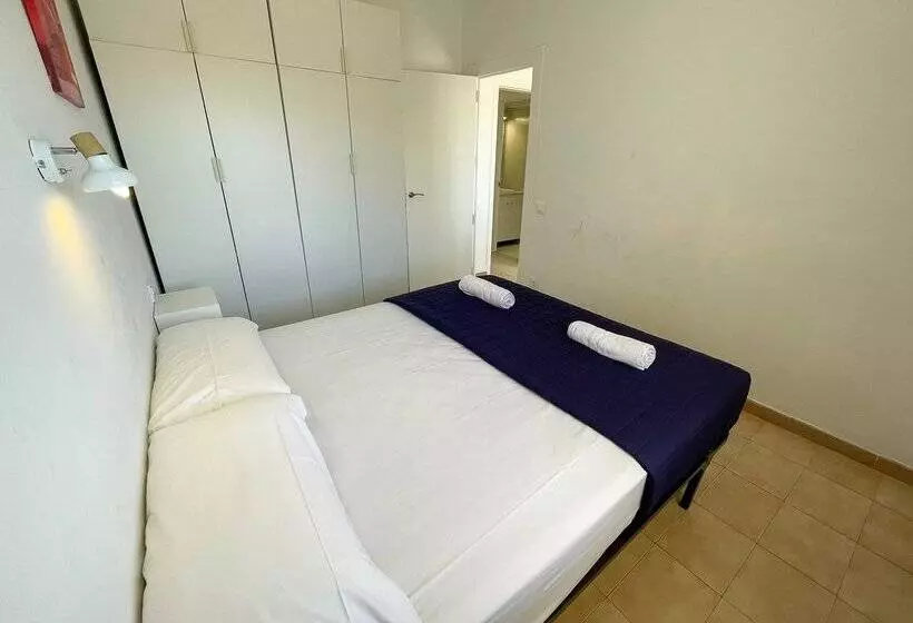 Apartamentos Primera Linea Segur 3000