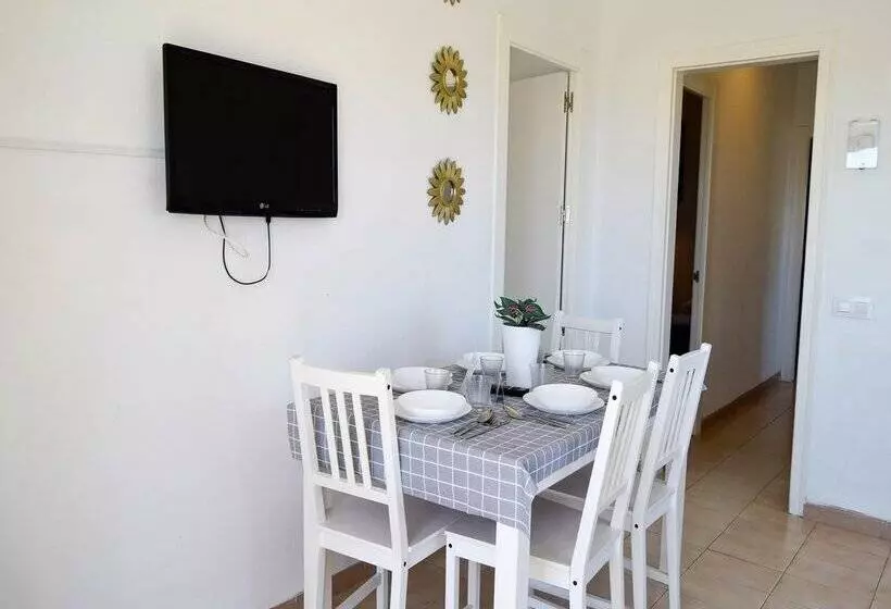 Apartamentos Primera Linea Segur 3000